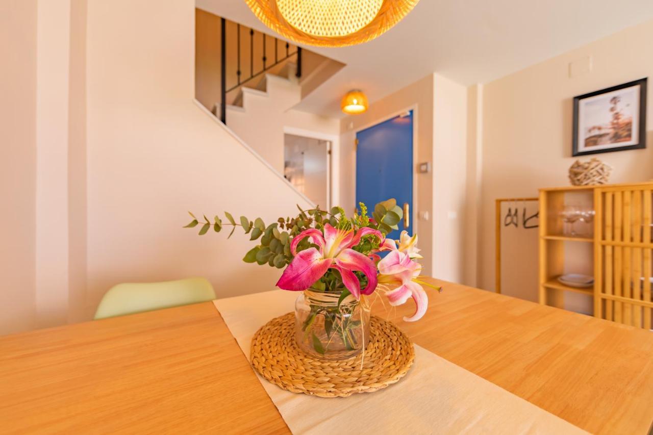 Beachfront, Pool, Terrace, Garage & Fibre Internet タリファ エクステリア 写真
