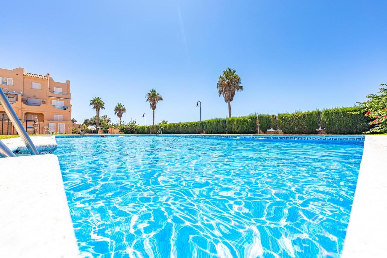 Beachfront, Pool, Terrace, Garage & Fibre Internet タリファ エクステリア 写真