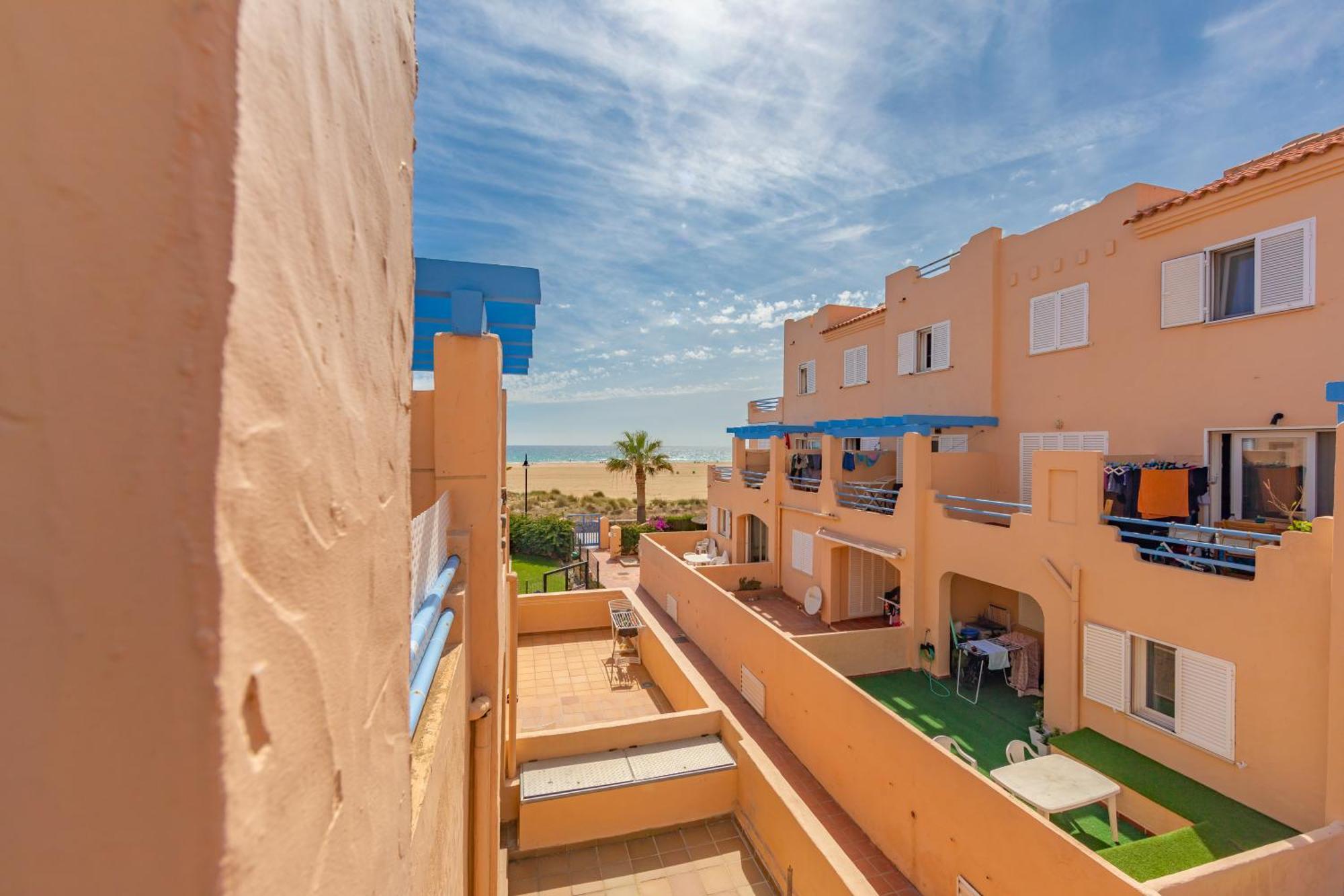 Beachfront, Pool, Terrace, Garage & Fibre Internet タリファ エクステリア 写真